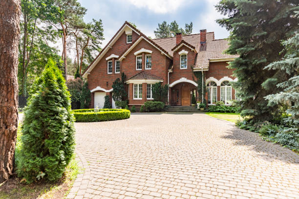 Best Driveway Paving Contractor  in Crestview Hills, KY